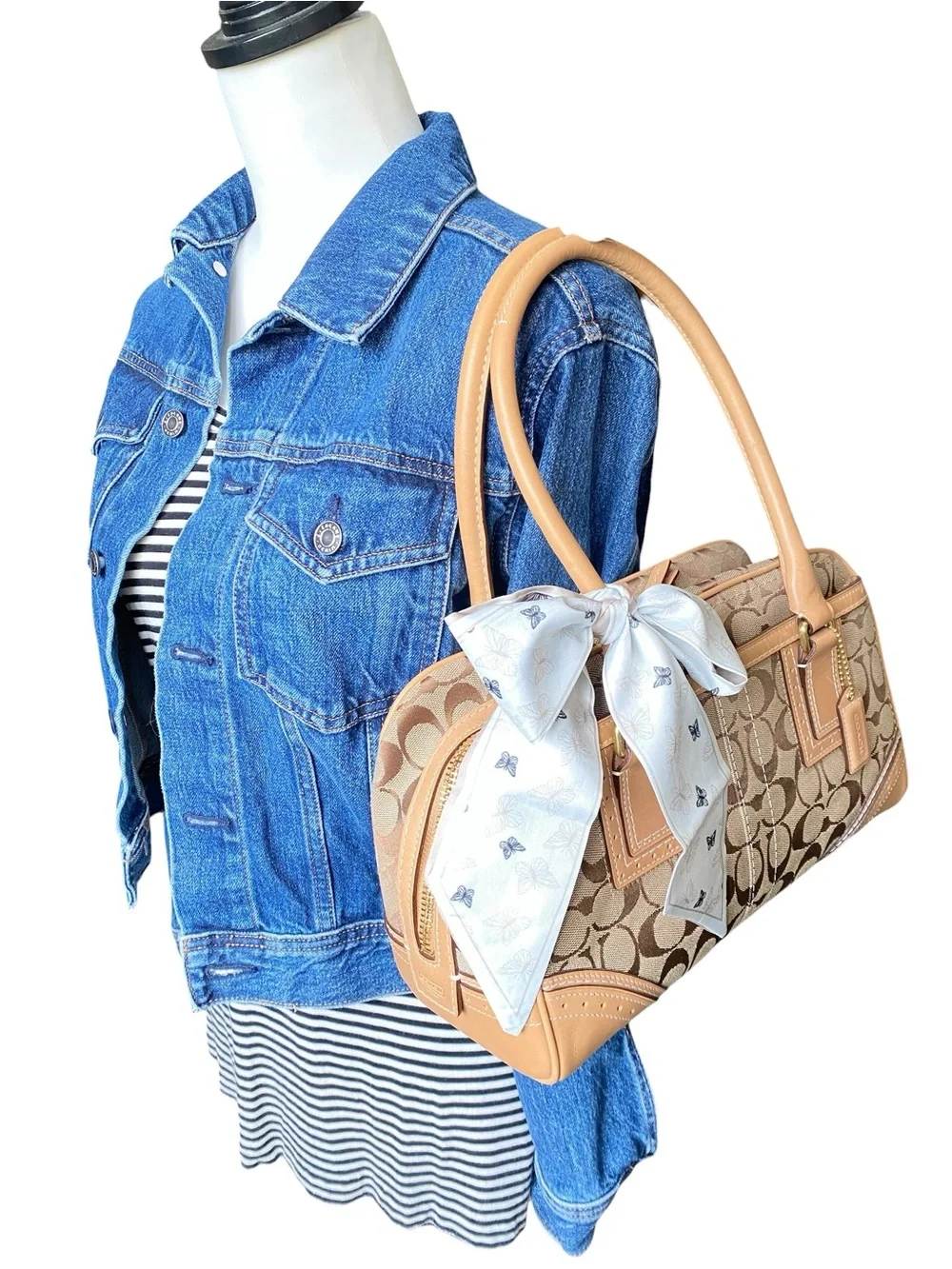 Coach Y2K Hampton Signature Canvas with Perforated Leather Trim Traditional Tan - Picture 5 of 16
